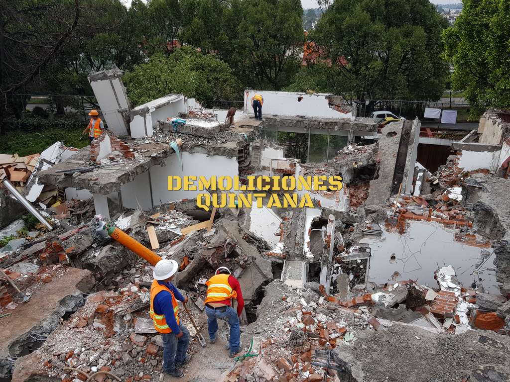 Demolición de inmueble en Álvaro Obregón, colonia La Herradura Ciudad de ...