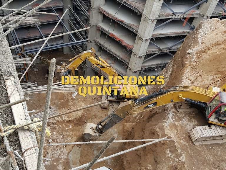 Demolicion total y excavación en Av. Insurgentes, CDMX 